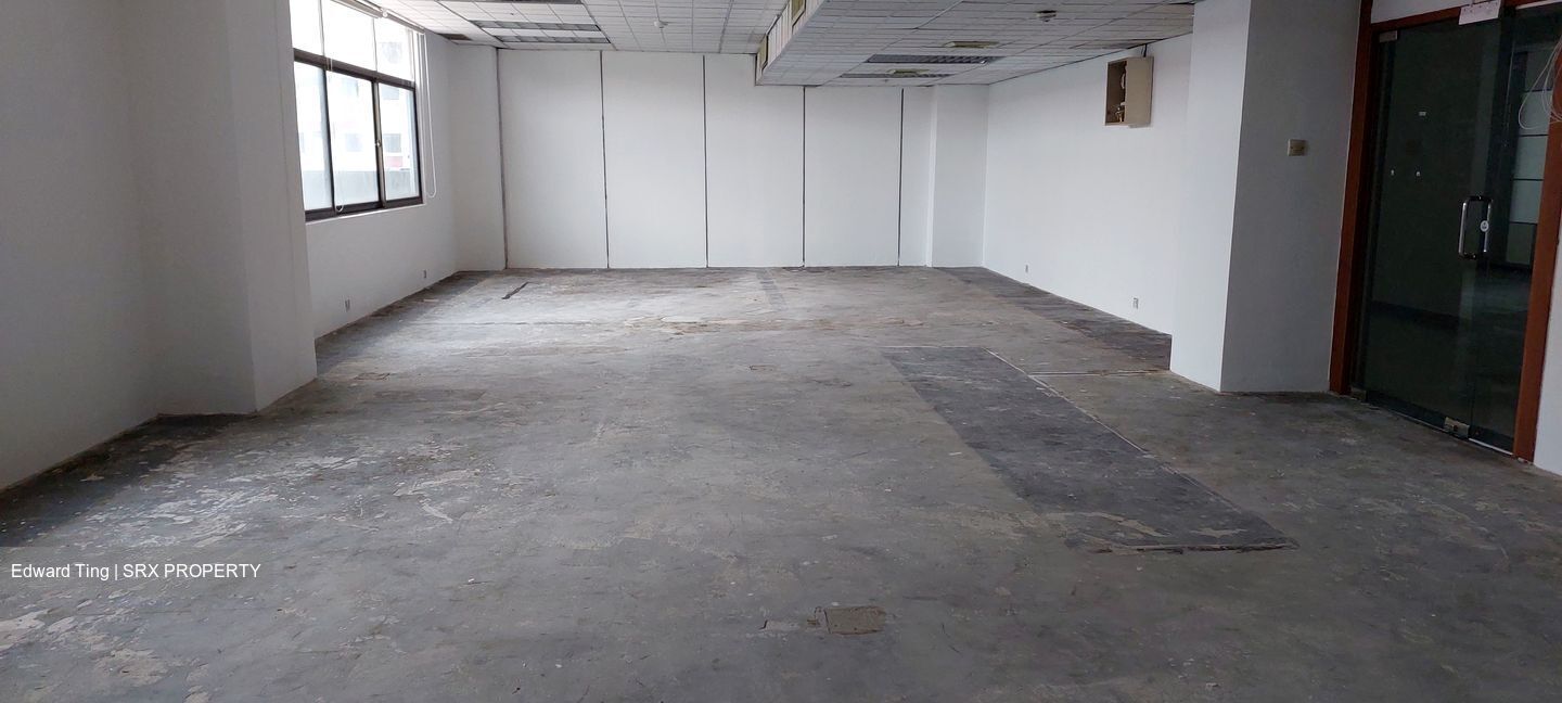 Manhattan House (D3), Office #500983301